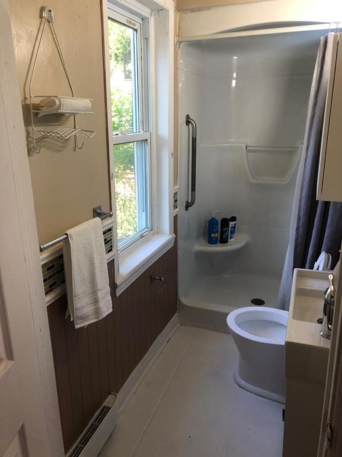 Entire Detached 3-Bedrooms Cute Home In Cornwall Area Экстерьер фото